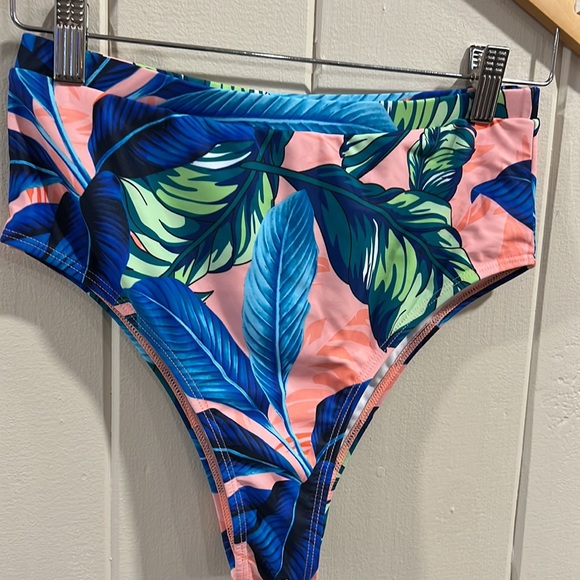 Long Sleeve two piece pink and blue flower print bathing suit with built in bra - Picture 8 of 11